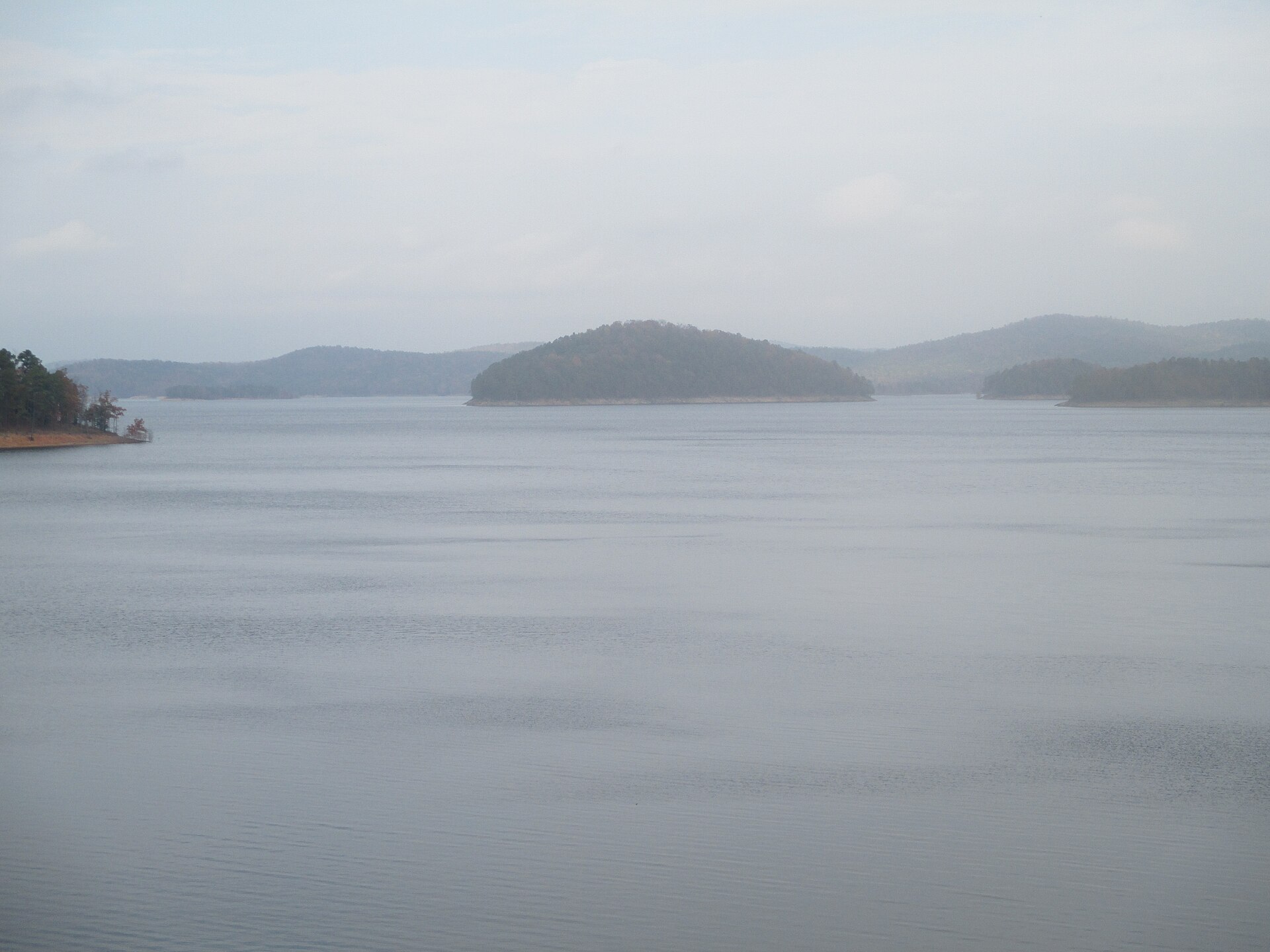 Broken Bow Lake